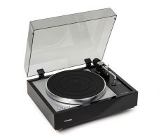 Thorens TD 1600 mit TP160 (ohne Tonabnehmer)