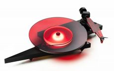 Pro-Ject AC/DC Plattenspieler Limitierte Sonderedition