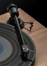 Pro-Ject E1 Phono incl. Ortofon OM5E Walnuss Aussteller