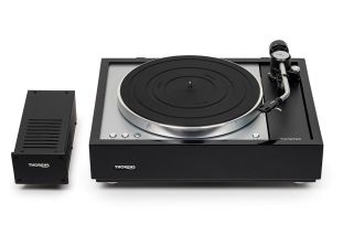 Thorens TD 1601 mit TP160 (ohne Tonabnehmer)