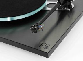 Rega Planar 3 RS Edition mit Rega Nd5 + Neo PSU MKII Netzteil