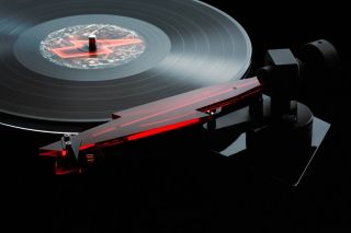 Pro-Ject AC/DC Plattenspieler Limitierte Sonderedition